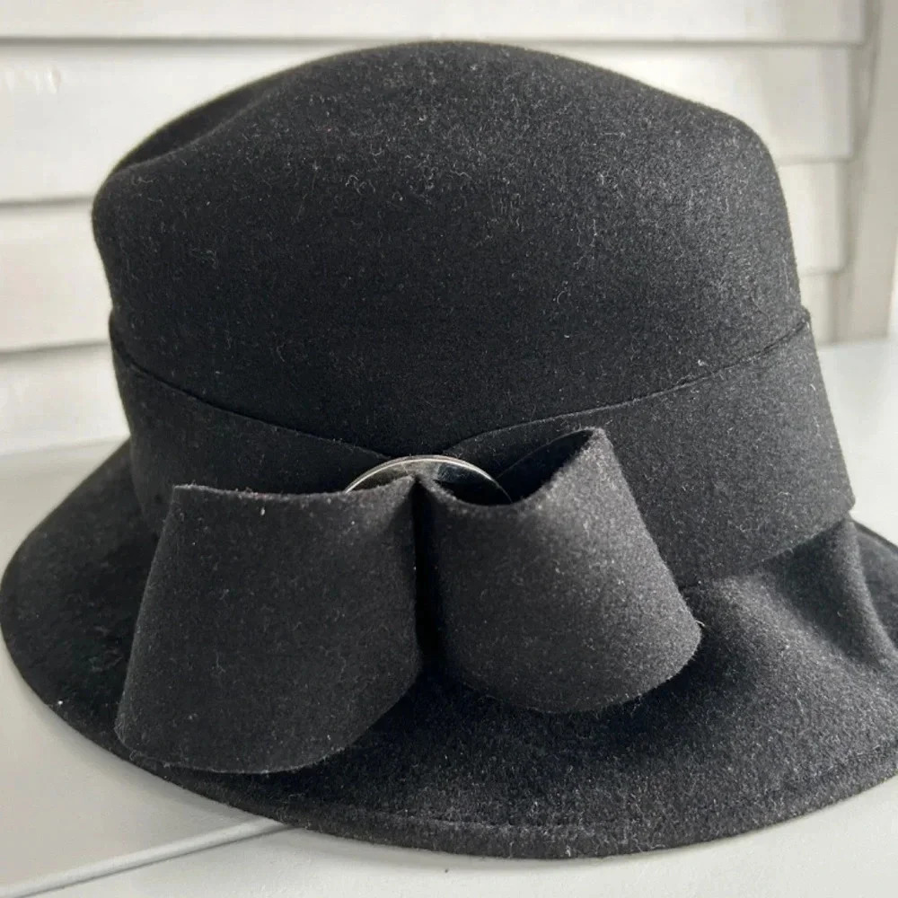 Betmar New York 100% Wool Women's  Bucket Hat